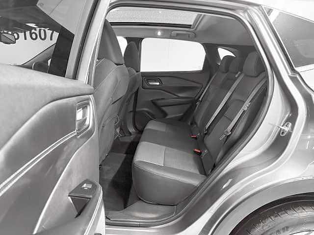 Nissan Qashqai 1.3 DiG-T MH N-Connecta 5dr