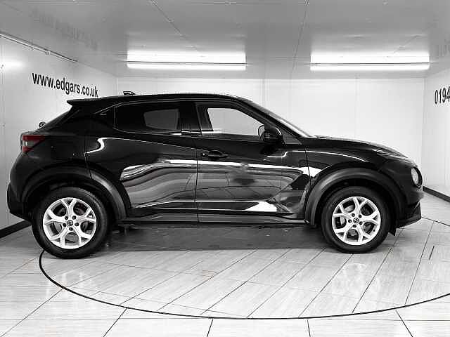 Nissan Juke 1.0 DiG-T 114 N-Connecta 5dr