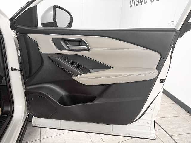 Nissan Qashqai 1.3 DiG-T MH Tekna 5dr