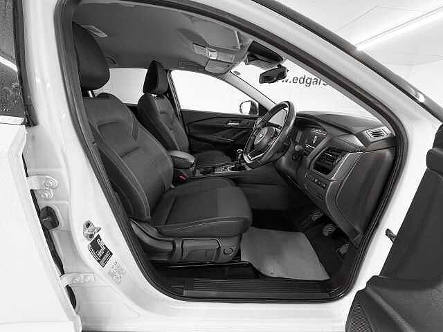 Nissan Qashqai 1.3 DiG-T MH N-Connecta 5dr