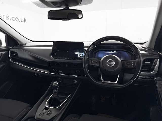 Nissan Qashqai 1.3 DiG-T MH N-Connecta 5dr