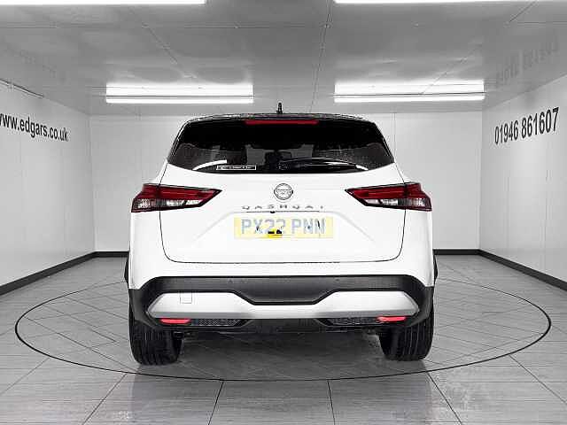 Nissan Qashqai 1.3 DiG-T MH N-Connecta 5dr