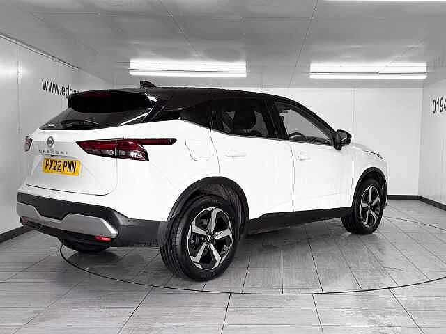 Nissan Qashqai 1.3 DiG-T MH N-Connecta 5dr