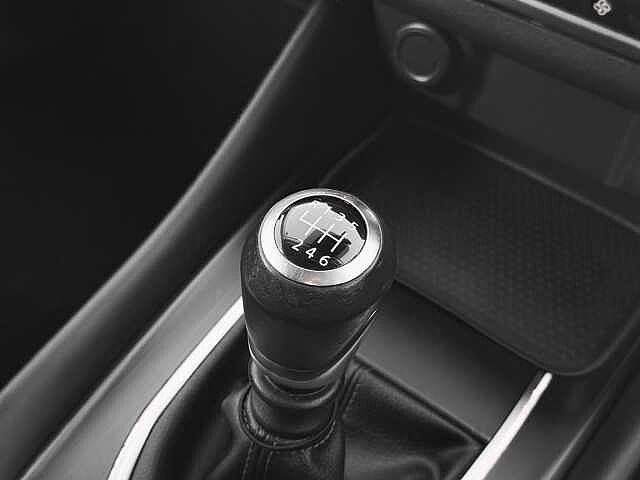 Nissan Qashqai 1.3 DiG-T MH N-Connecta 5dr