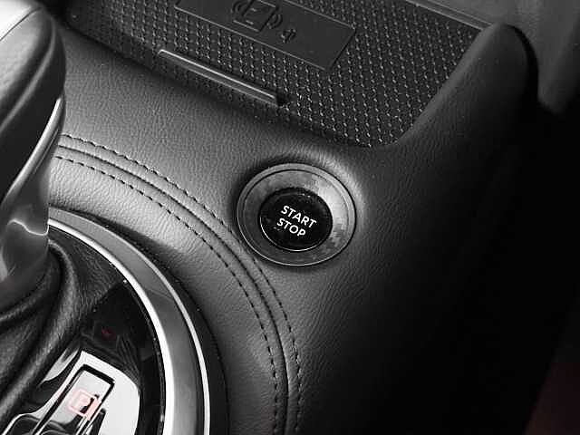 Nissan Juke 1.6 Hybrid N-Connecta 5dr Auto