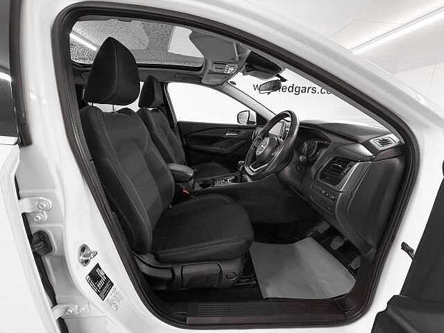 Nissan Qashqai 1.3 DiG-T MH Acenta Premium 5dr