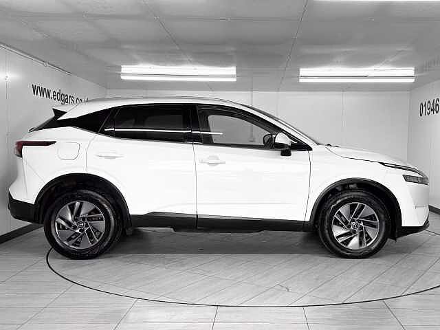 Nissan Qashqai 1.3 DiG-T MH Acenta Premium 5dr