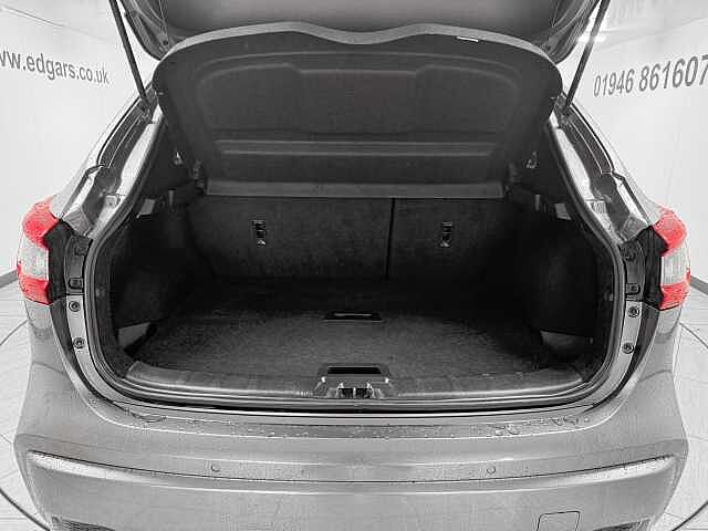 Nissan Qashqai 1.7 dCi Tekna+ 5dr 4WD CVT