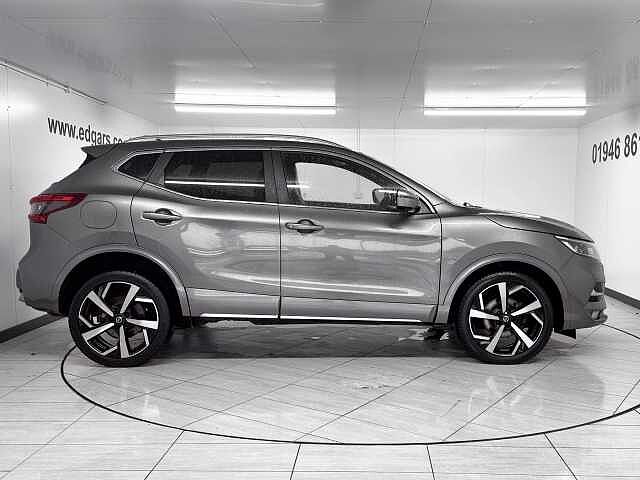Nissan Qashqai 1.7 dCi Tekna+ 5dr 4WD CVT