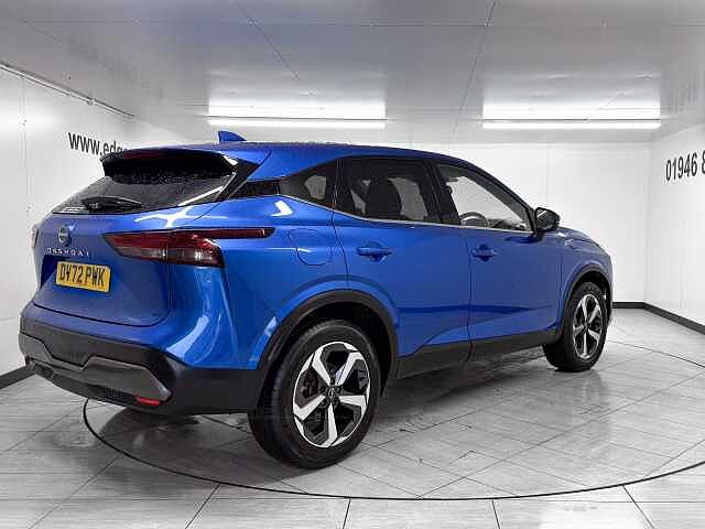 Nissan Qashqai 1.3 DiG-T MH 158 N-Connecta 5dr Xtronic