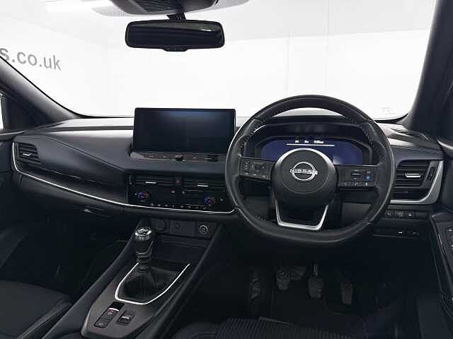 Nissan Qashqai 1.3 DiG-T MH Tekna 5dr