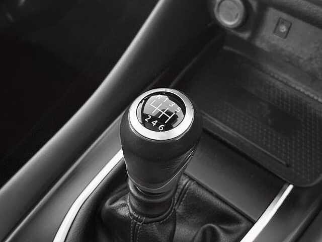 Nissan Qashqai 1.3 DiG-T MH Tekna 5dr