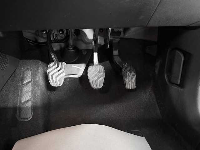 Nissan Qashqai 1.3 DiG-T MH N-Connecta 5dr