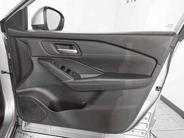 Nissan Qashqai 1.3 DiG-T MH N-Connecta 5dr