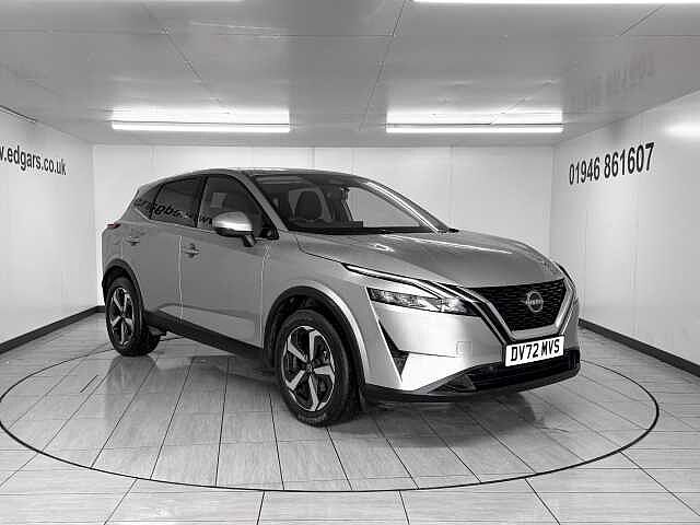 Nissan Qashqai 1.3 DiG-T MH N-Connecta 5dr