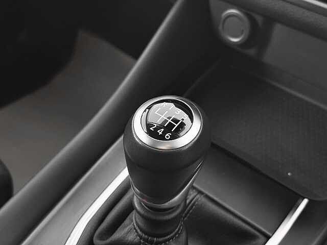 Nissan Qashqai 1.3 DiG-T MH N-Connecta 5dr