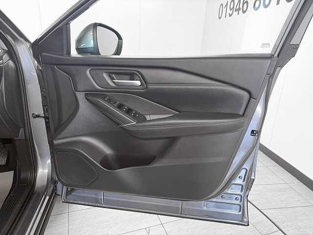 Nissan Qashqai 1.3 DiG-T MH 158 N-Connecta 5dr