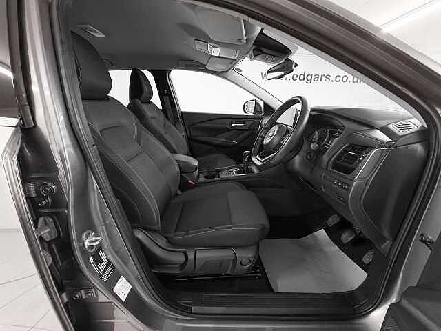 Nissan Qashqai 1.3 DiG-T MH 158 N-Connecta 5dr