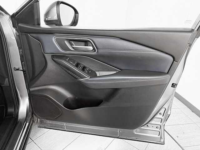 Nissan Qashqai 1.3 DiG-T MH Tekna 5dr