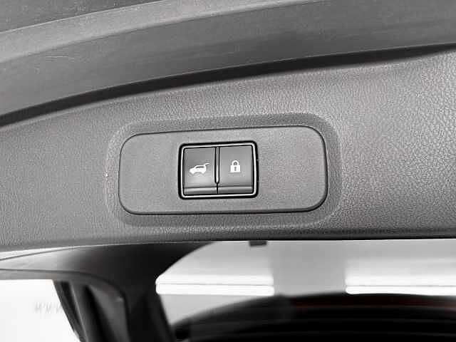 Nissan Qashqai 1.3 DiG-T MH Tekna 5dr