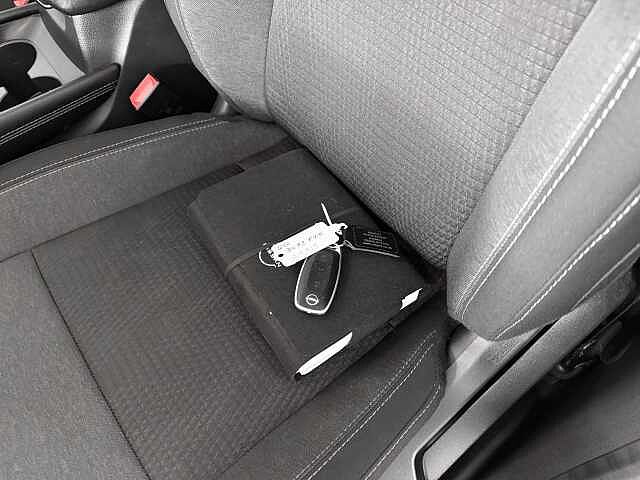 Nissan Qashqai 1.3 DiG-T MH N-Connecta 5dr