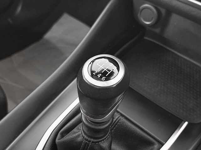 Nissan Qashqai 1.3 DiG-T MH N-Connecta 5dr