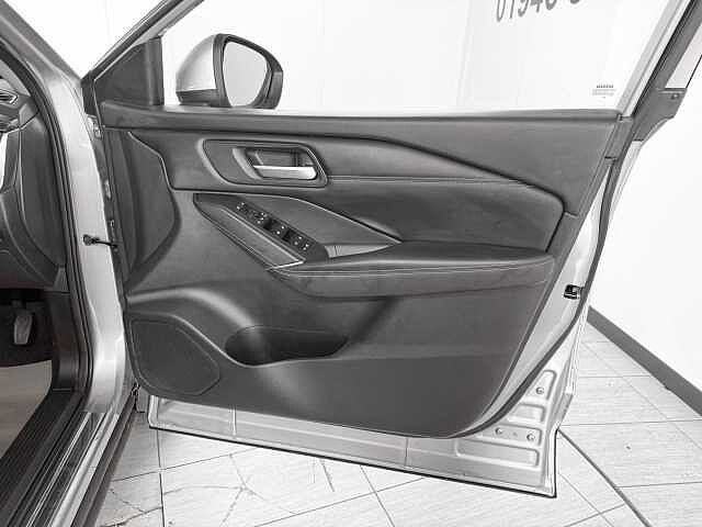 Nissan Qashqai 1.3 DiG-T MH 158 N-Connecta 5dr