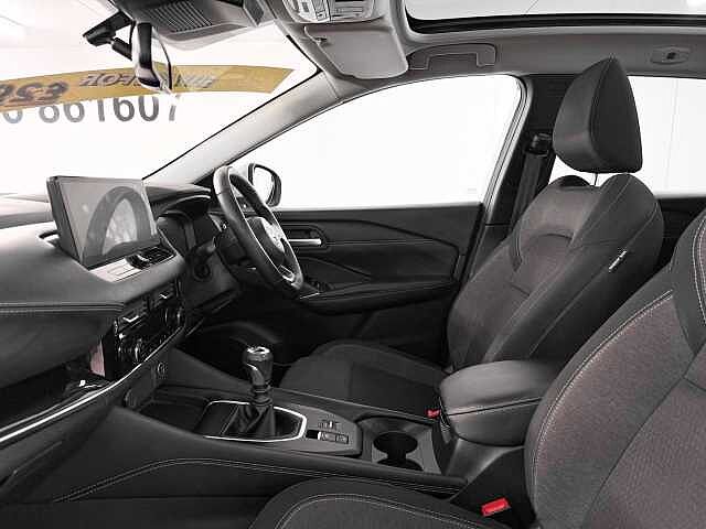 Nissan Qashqai 1.3 DiG-T MH 158 N-Connecta 5dr