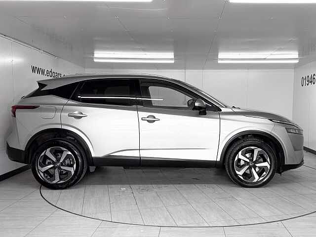 Nissan Qashqai 1.3 DiG-T MH 158 N-Connecta 5dr