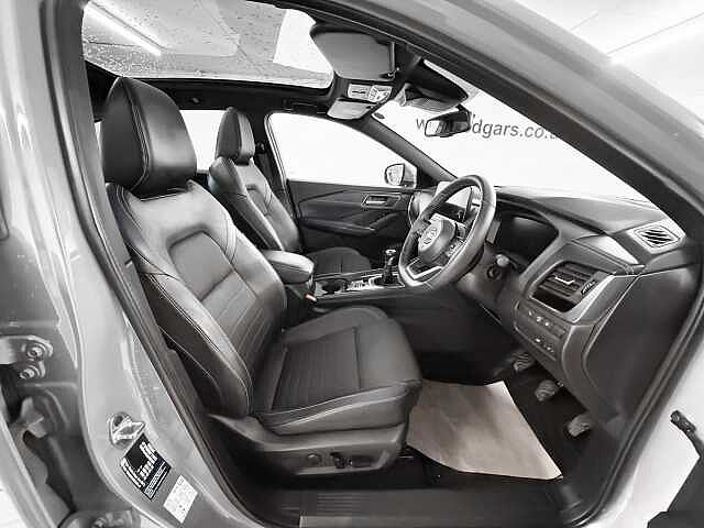 Nissan Qashqai 1.3 DiG-T MH Tekna 5dr