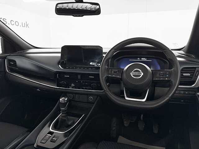 Nissan Qashqai 1.3 DiG-T MH Tekna 5dr