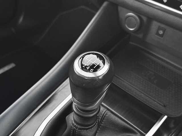 Nissan Qashqai 1.3 DiG-T MH Tekna 5dr